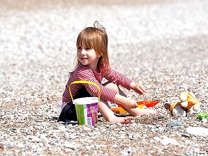 Çocuğunuzu melanomdan koruyun