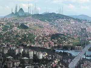 Çamlıca Camisi'nin Minareleri Yükselmeye Başladı