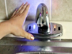 Üniversiteden hijyenik musluk