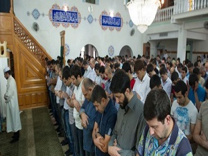 Ermenistan'da Cuma Namazı Kılmak İstiyorlar