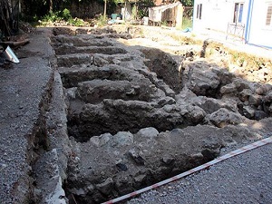 Osmanlı'dan kalma tarihi Nakşi tekkesi bulundu