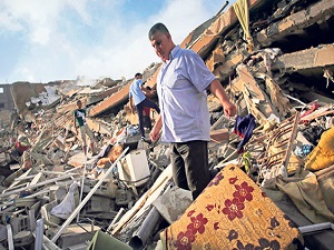 İsrail, Gazze’de sağlam bina bırakmıyor