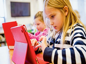 Çocuklar tabletlere emanet