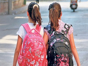 Çocuğunuzun sağlığını düşünerek çanta seçimi yapın