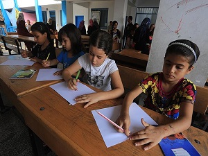 Yıkıma rağmen Gazze'de eğitim başlayacak