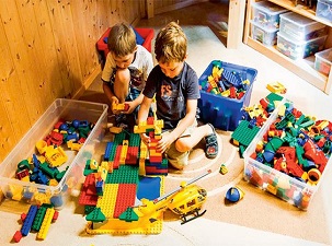 Çocuğunuza, gelişimine uygun oyuncak alın