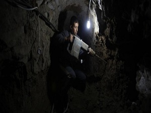 Filistinlilere maaş ödemesi başladı