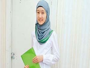 Kazakistan okullarda başörtüyü yasaklıyor mu?