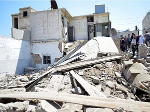 Suriye rejiminden Rakka'ya bombalı saldırı