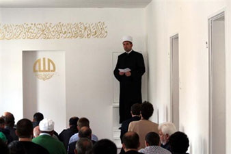 Kadınlar Kilisesi'nin yanına 3 katlı cami