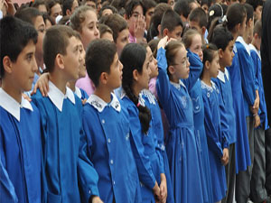 Birinci sınıflar için ders zili çaldı