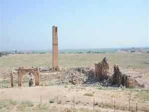13 asırlık cami ayağa kaldırılacak