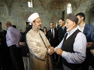 Ahıska'ya giden ilk Diyanet İşleri Başkanı Görmez oldu