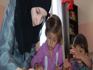 Suriyeli çocuklar için ders zili buruk çaldı