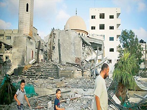 Siyonist İsrail camileri yıkıyor