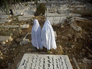 İsrail Kudüs'te mezar yıktı