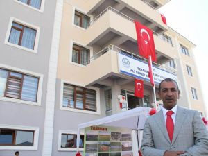 5 Yılda 10 Kur'an Kursu, 4 Cami ve 2 Yurt Yaptırdı