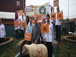 Kurbanlar bu sene de yeryüzü ile paylaşılacak