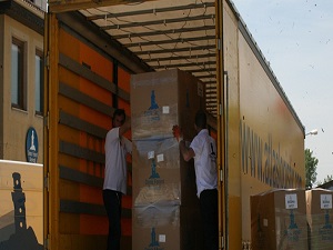 Deniz Feneri’nden Kobanili sığınmacılara yardım