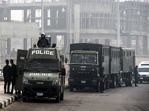 Mısır'da darbe karşıtı 99 kişiye hapis cezası