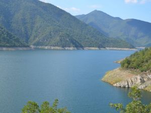 Altınkaya Baraj Gölü'nde Su Seviyesi Düştü