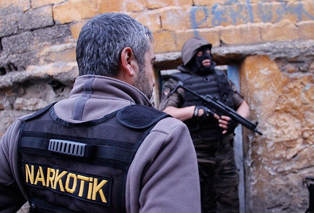 Zehir tacirlerine 8 ayda 34 bin gözaltı