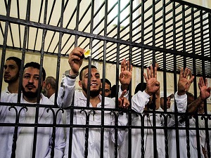 Mısır'da 112 kişi beraat etti