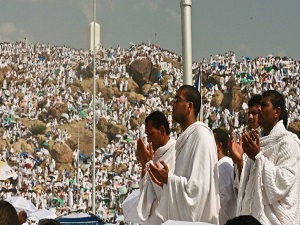 Diyanet Arafat'a 170 araçla servis yapacak