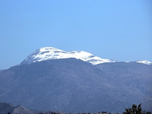 Ilgaz Dağı'na mevsimin ilk karı düştü