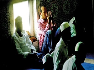 Manevi güçlendirme tekniğiyle bağımlıları kurtarıyor