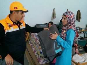 Suriyelilere Battaniye Yardımı