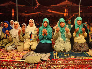 Hacı adayları Arafat'ta