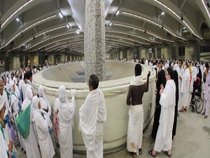 Hacılar, bugün 'Büyük Şeytan'ı taşladı