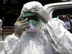 Batı Afrika'da Ebola'dan ölenlerin sayısı 8 bine yaklaştı