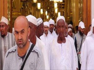 Namazlarını orada kılmaya çalışıyorlar