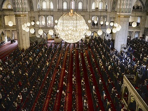 Cezaevindeki gençler de camiye çağrılacak