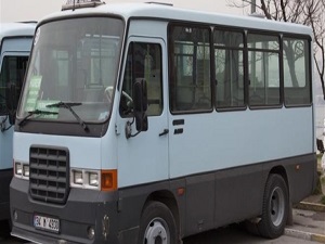 17 yıldır hat bekleyen dolmuşçulara belediyeden söz