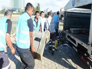 Seyhan Nehri'nde genel temizlik