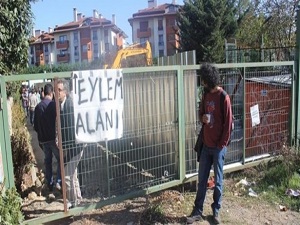 Otoparkları için cami yapımına karşı çıktılar