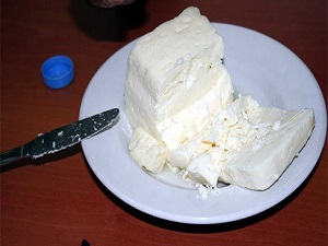 Kemik erimesini önlemek için peynir yiyin