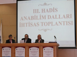 İslam araştırmacıları kendi kültürünü tahlil etmiş değil