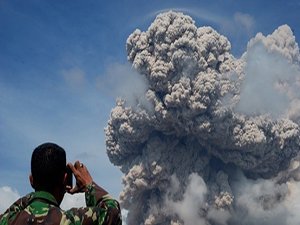 5 kilometre yükseğe, 30 kilometre etrafa dağıldı