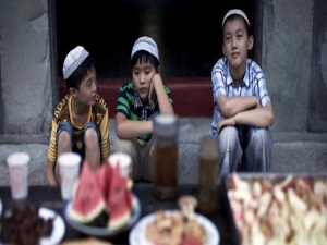 Öğrencilere evde ibadete bile tahammül yok