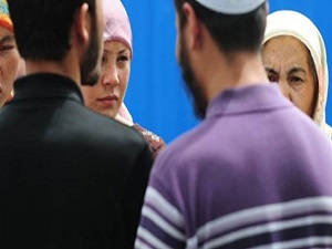 Çin'den Müslüman Uygurlar'a din yasağı!