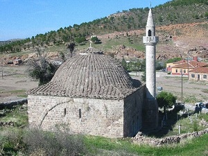 648 yıllık camii restorasyon bekliyor