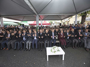 Yeni açılan camide madenciler için dua edildi