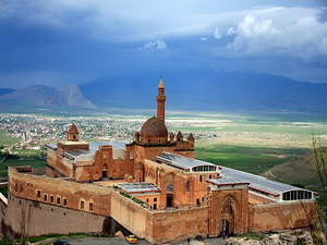 İshakpaşa'dan asırlar sonra ezan sesi yükselecek