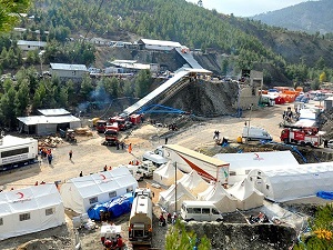 Maden işçilerine ulaşma çalışmaları sürüyor