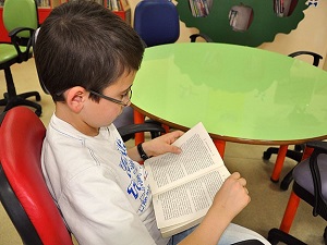 Ebeveynlerin verdiği eğitim çocuğun zekasını artırmıyor