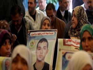 Filistinli esirlere destek gösterisi